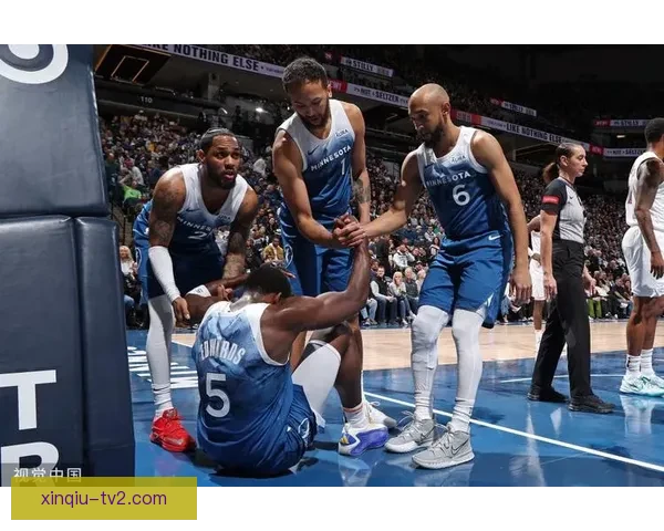 森林狼主场力克步行者取得关键胜利展现团队韧性